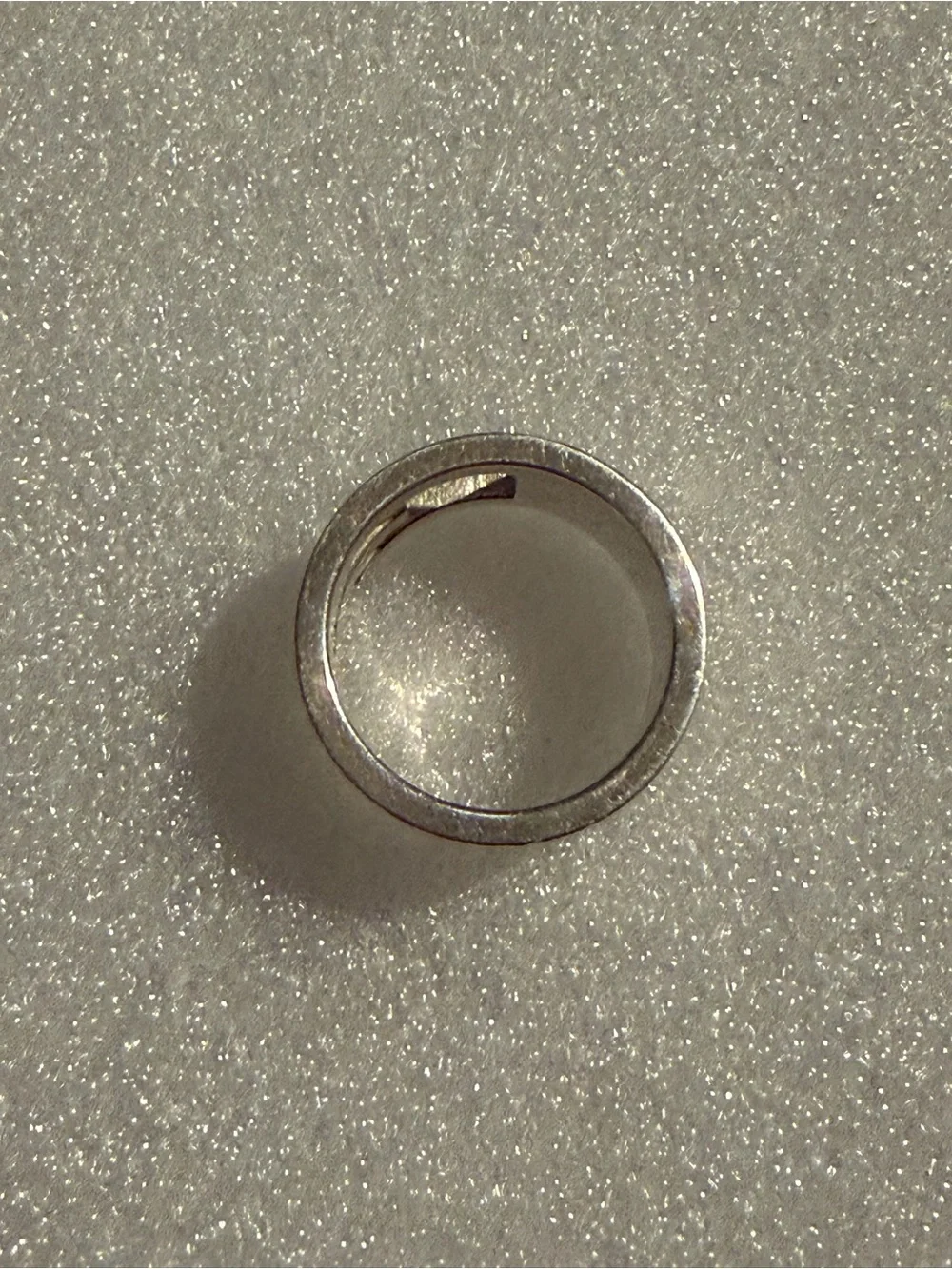 Gucci Silver Toned Interlocking G Band Ring
